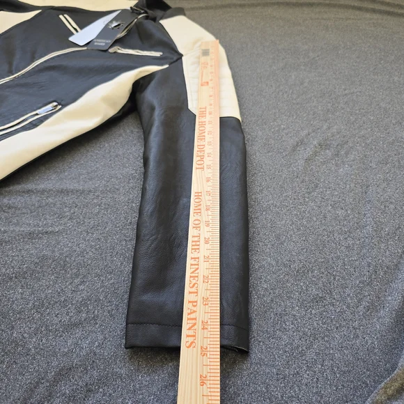 American Breed Mens Faux Leather Motorcycle Theme Jacket Size Medium Faux Fur - Picture 4 of 11